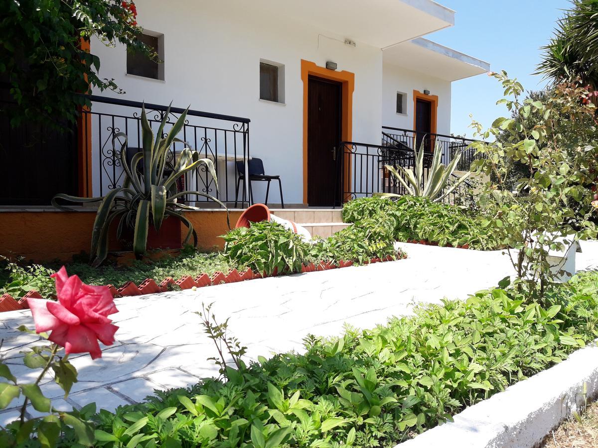 Studios Dimitris Punta Екстер'єр фото